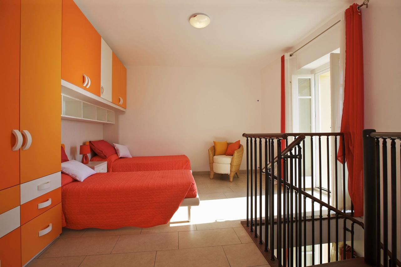 La Tranquillita Apartment Oggebbio Bagian luar foto